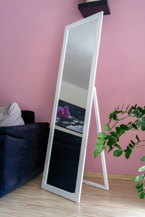 Biele stojace zrkadlo 170 × 50 cm so sklom Saint-Gobain