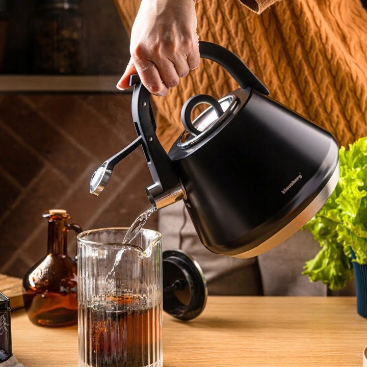 Klausberg KB-7948: čierna matná oceľová kanvica 2,5 l