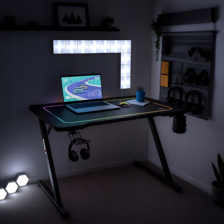 Huzaro Hero 1.8 Black – čierny písací stôl 100 × 60 cm