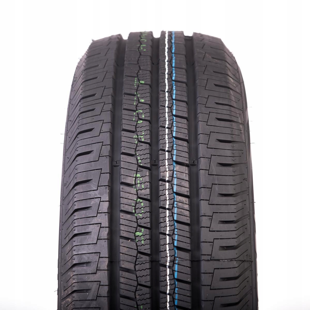 2x pneumatika 225/55R17C TRACMAX A/S VAN SAVER 109/107 H