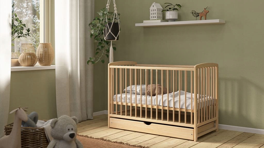 Borovicová postieľka Senmalucha Andrzej 120 × 60 cm so zásuvkou