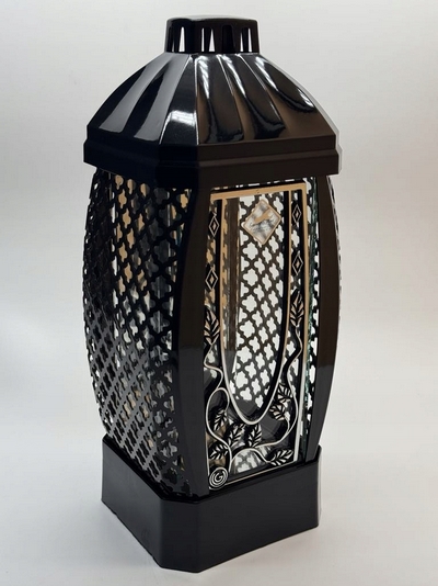 Moderný a Elegatný Hrobový Lampion s Nádychom Luxusu