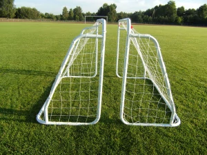 Súprava 2 kovových futbalových bránok so sieťami, 124 × 96 × 61 cm