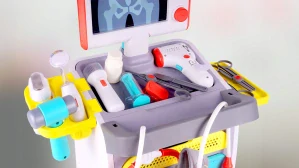 LITTLE DOCTOR SET DOKTOR'S WARDROLL SOUND