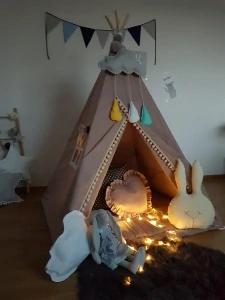 Súprava stanu Tipi s krémovými bambuľkami 100/100