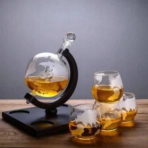 Krištáľový Set Karafka V Tvare Zemegule + 4 Poháre Na Whisky