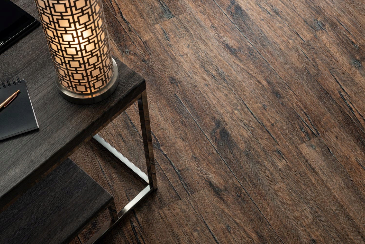 Vodotesné vinylové panely tmavé dub 2,23 m²