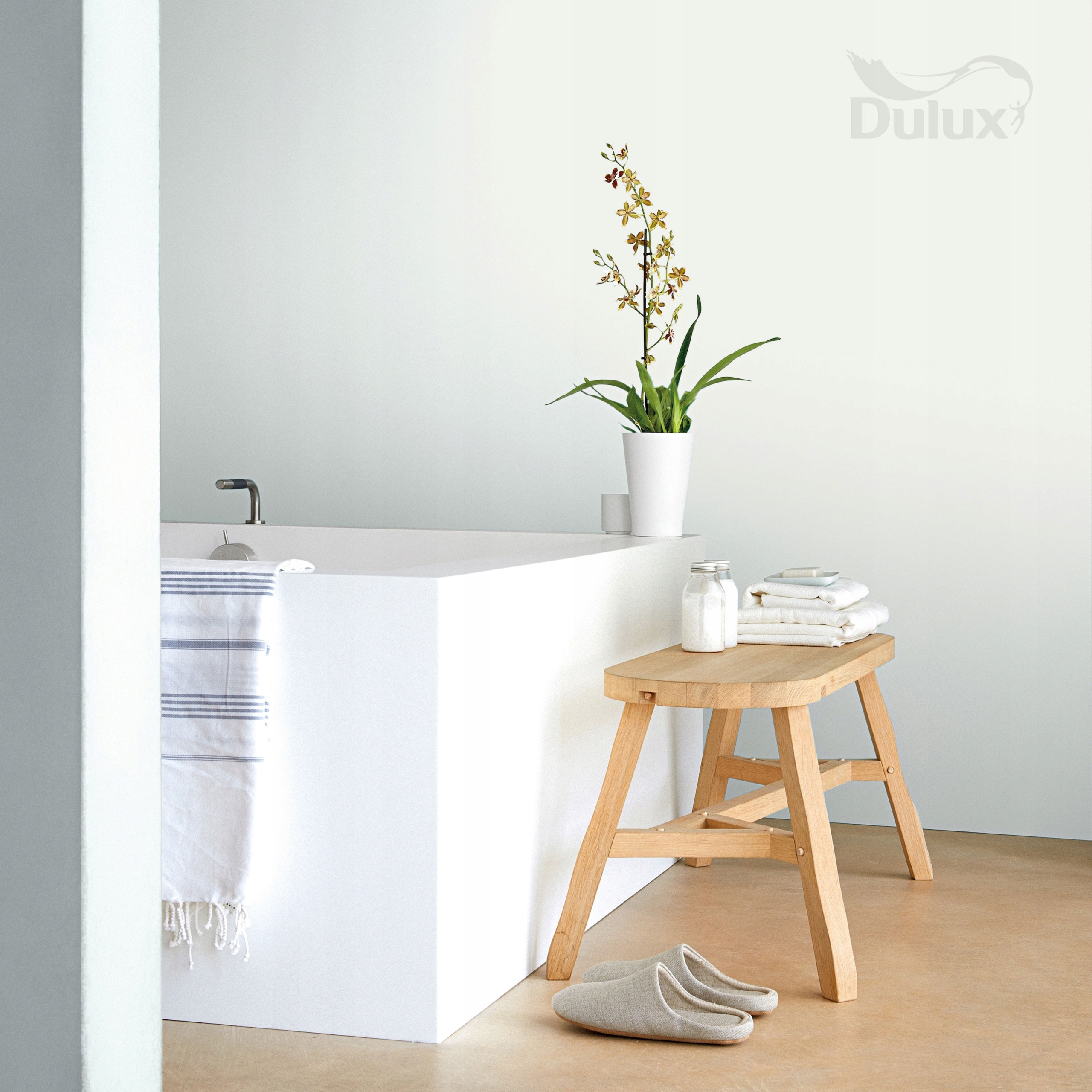 Dulux Easycare Kitchen a kúpeľňa 1 l biela