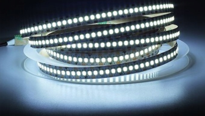 LED pásik 600 2835 IP20 48W 12V Cold Roll 5m