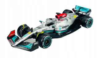 BBURAGO RACE MERCEDES-AMG F1 W13 E #44 HAMILTON 1:43 FORMULA 1 NOVÝ MODEL