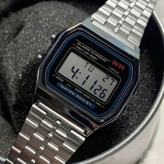 Retro klasické digitálne hodinky ako z Poľskej ľudovej republiky, typ Montana WR, SILVER
