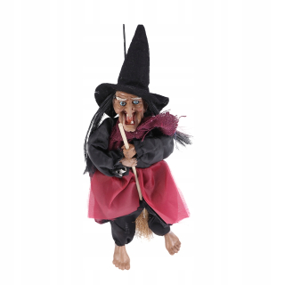 Strašidelný horor halloweenskej visiacej čarodejnice