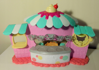 KIOSK, Num Noms Factory vonných lakov