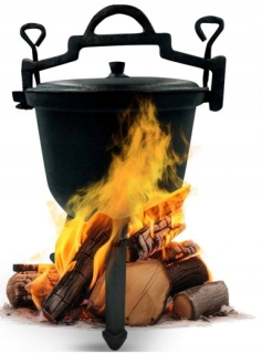LIATINOVÝ HRNEC Maďarský poľovnícky kotlík pečie 8L pre CAMPFIRE GRILL