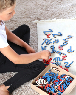 Montessori hačka - Montessori pohyblivé písmená abecedy drevené 102 ks