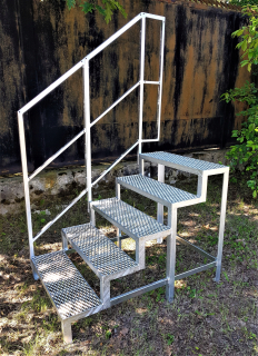 Exteriérové schody - Vonkajšie kovové schody 5 stupňov 80x25 cm