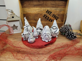 Sadroví škriatkovia, babkin deň, dedkov deň, škriatkový darček