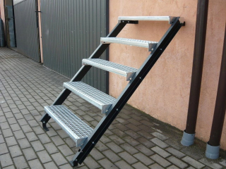 Exteriérové schody - Schody na kanál, suterén na podkroví CS25 Trepy 90