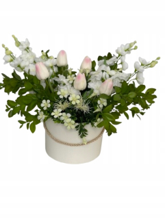 Veľkonočná aranžmán s tulipánmi – Elegantná dekorácia na jar